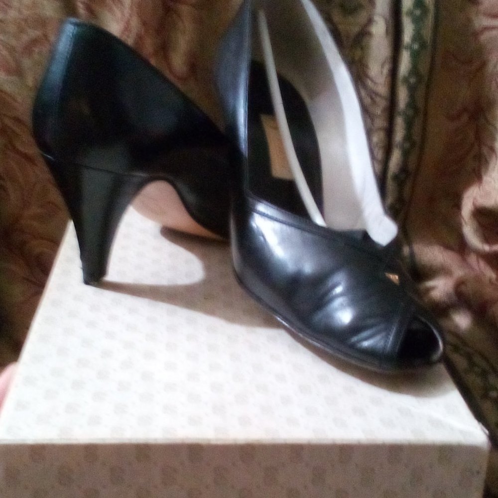 Vintage gucci heels
